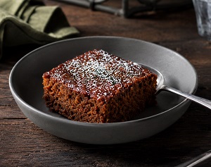 Classic Gingerbread Cake