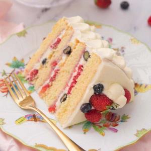 Chantilly Cake