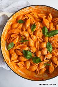 Gigi Hadid Pasta (Spicy Vodka Pasta)